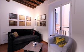 Lovely Navona Apartment